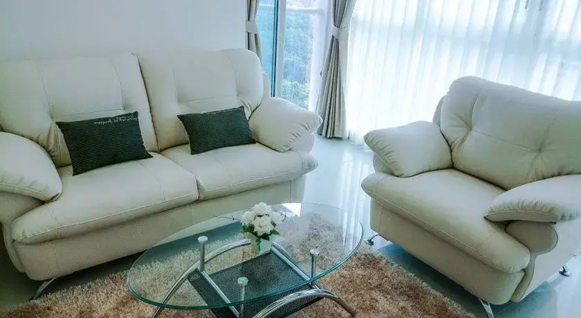 Cosy Beach View Condominium