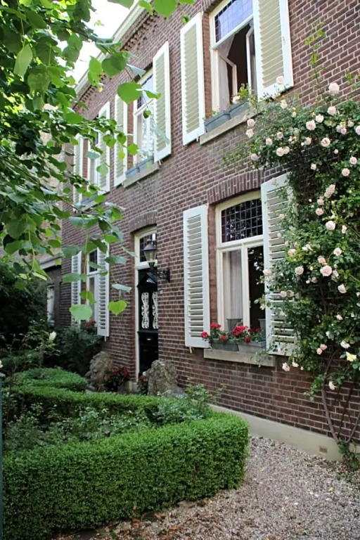 AnneliesPlace to B& B