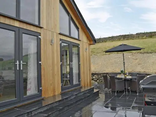 Tenement Farm Lodge