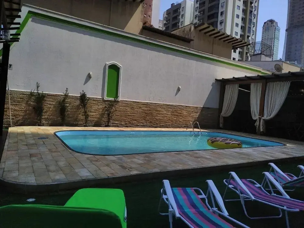 Your Hostel e Bolaria