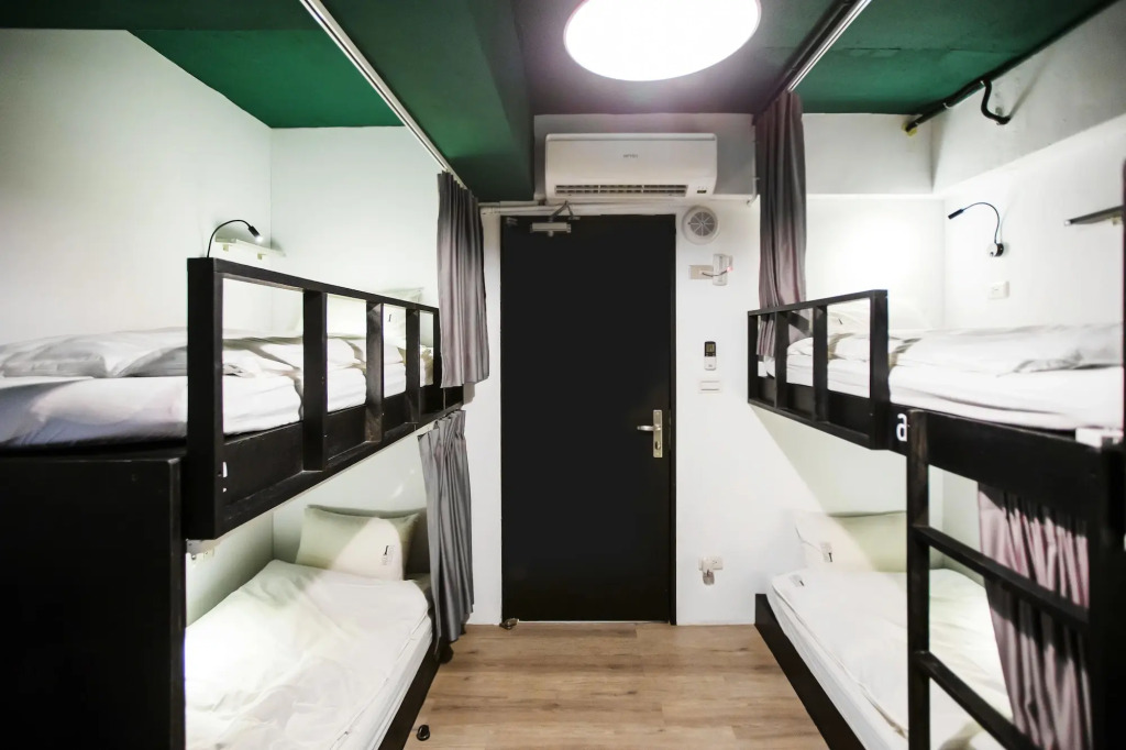 We Come Hostel