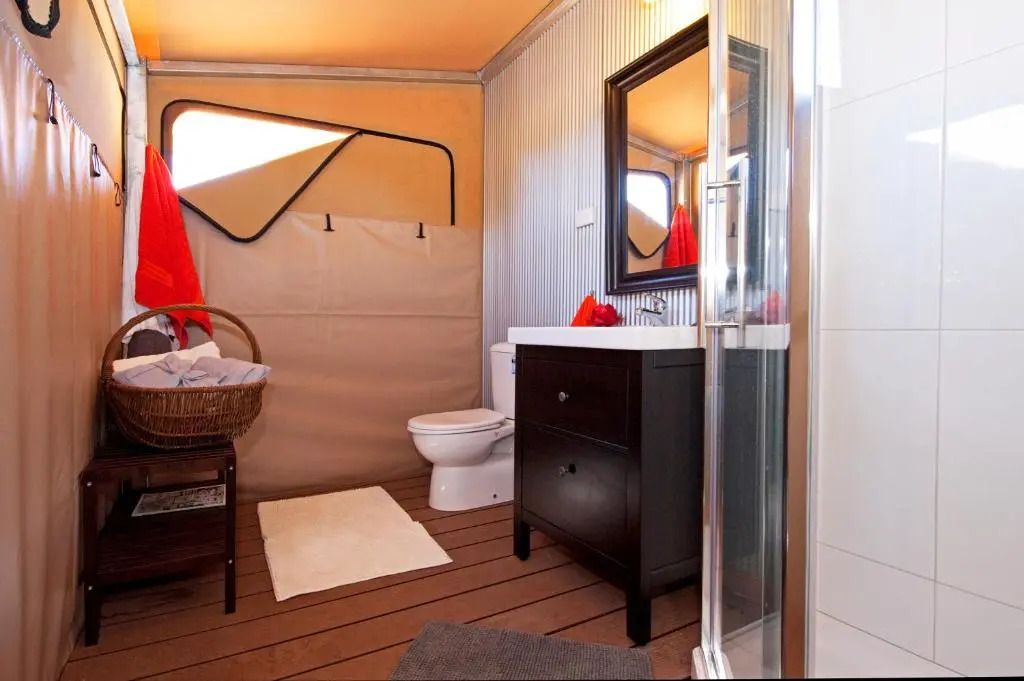 Squeakywindmill Boutique Tent B&B