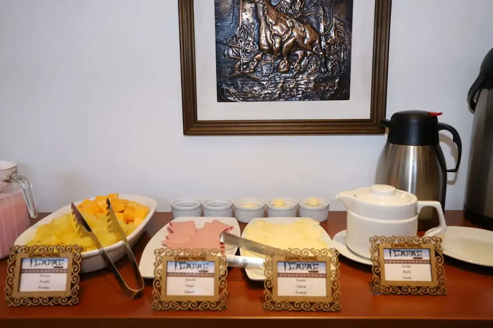 Capac Hotel II