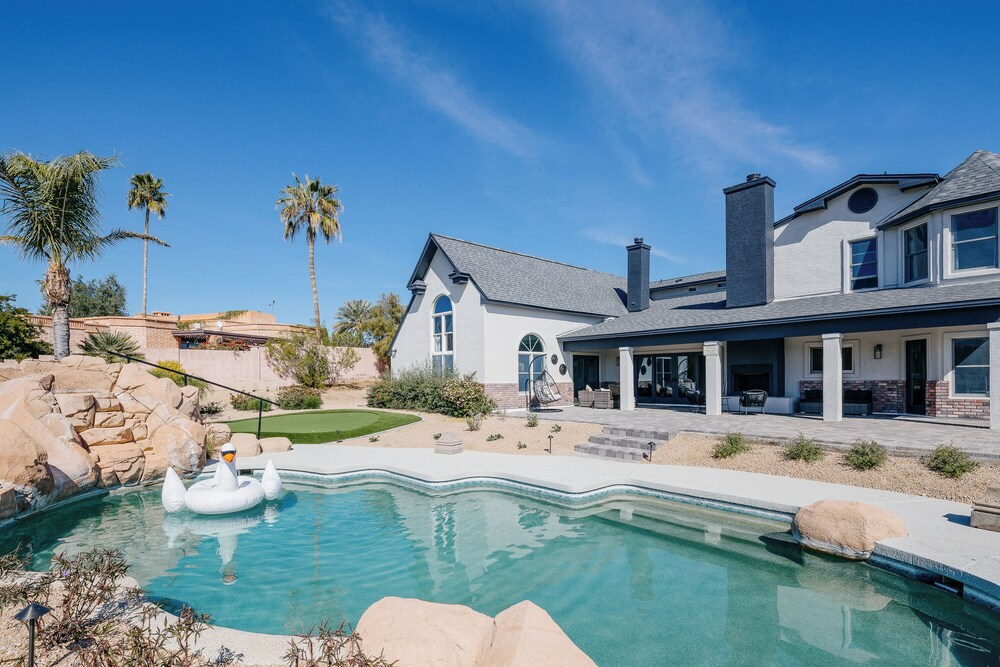 Majestic Mountain Mansion-heated Pool-guest House