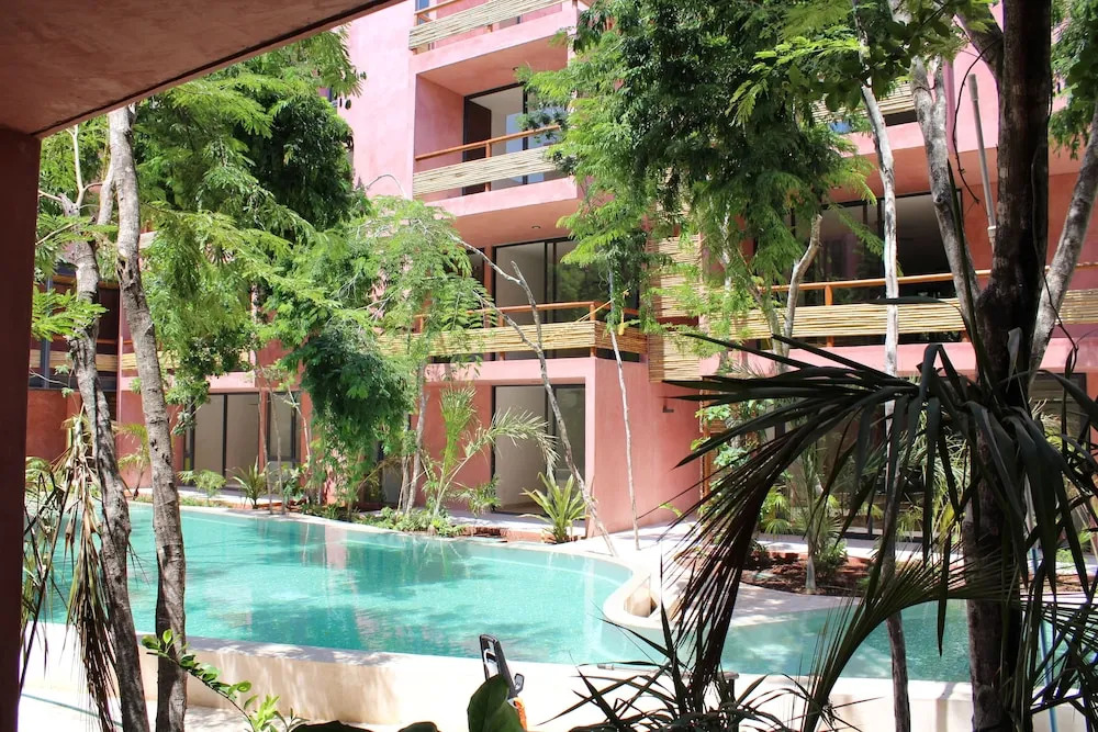 High-end comfort 2BR Condo with pool access by Happy Address