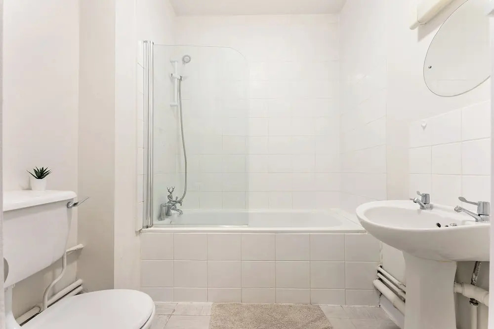 Luxe 1 bed Flat in Canada Water - Free Parking