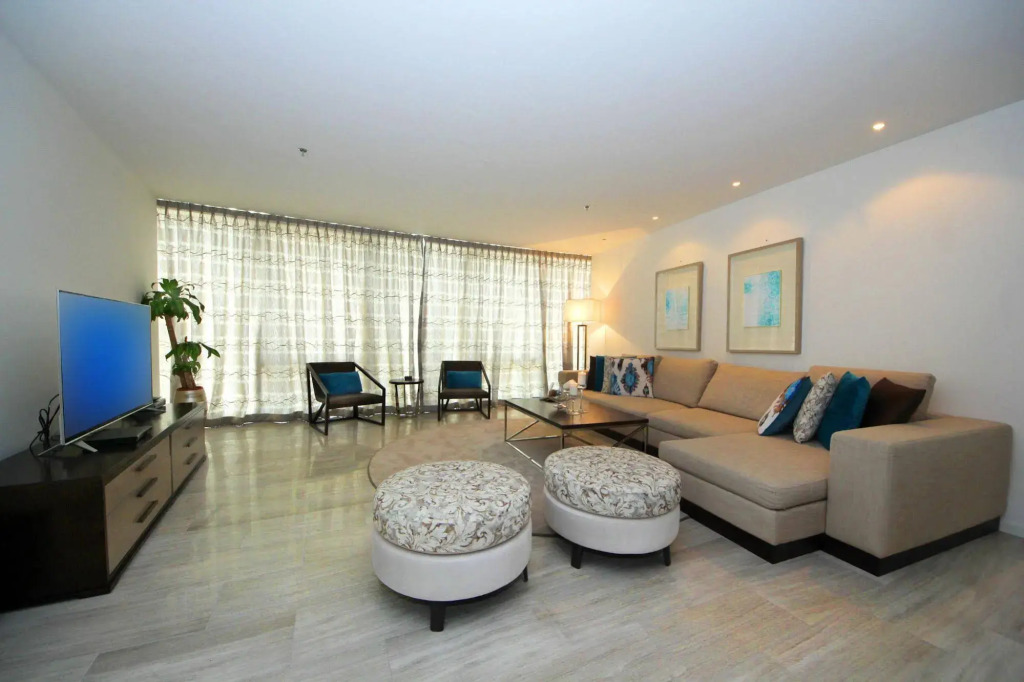 Signature Holiday Homes Dubai