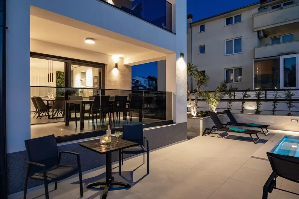 Villa by the Beach in Pula