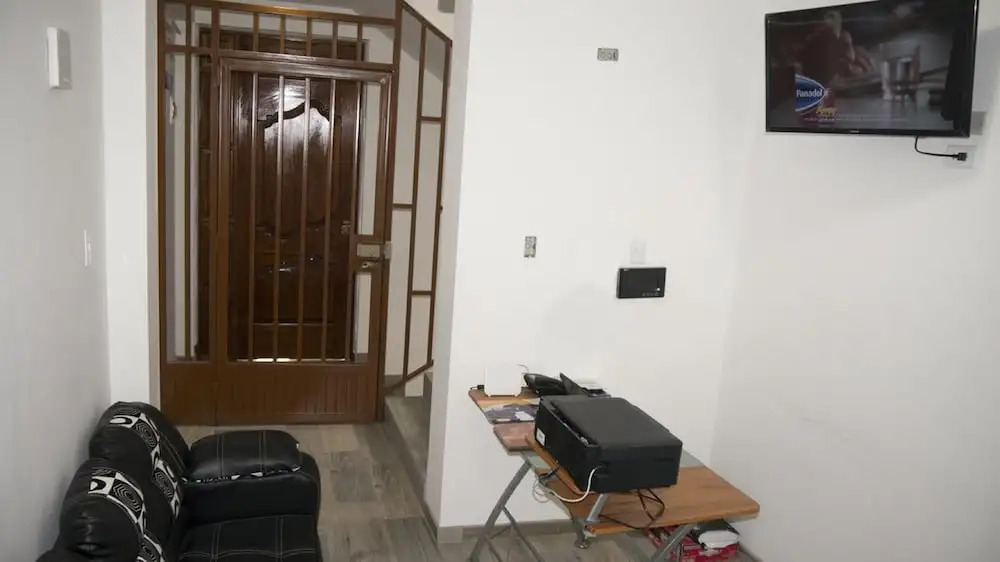 Hotel Shelter
