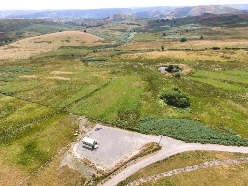 Upper Gilwern Quarry Hut