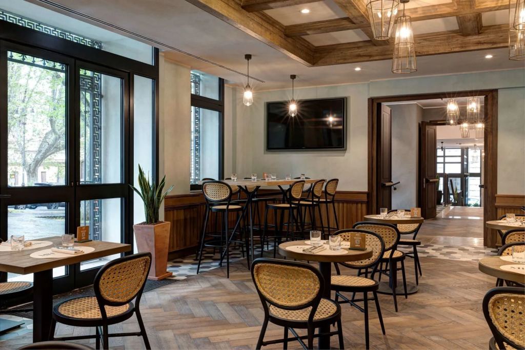 Отель DoubleTree by Hilton Rome Monti