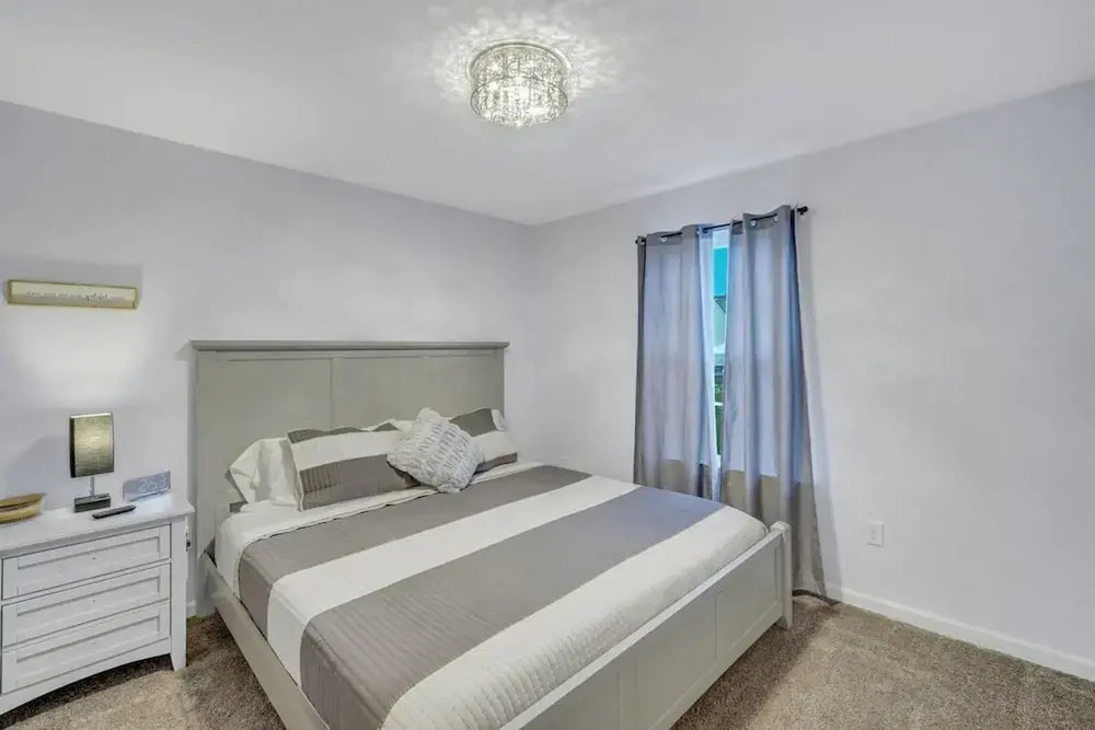 GATA Suite - Quiet neighborhood 10 minutes to GSU