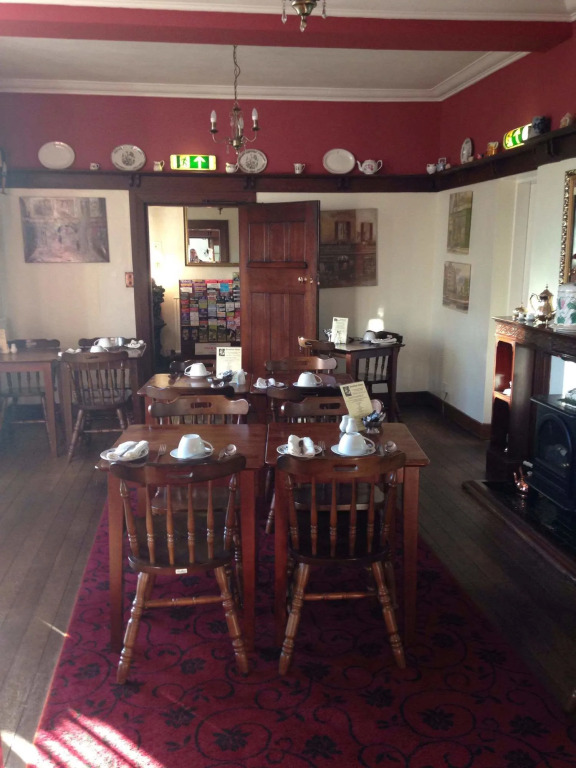 Barons Court Hotel