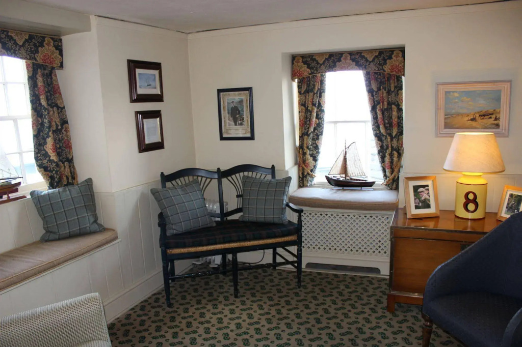 Red Lion Hotel