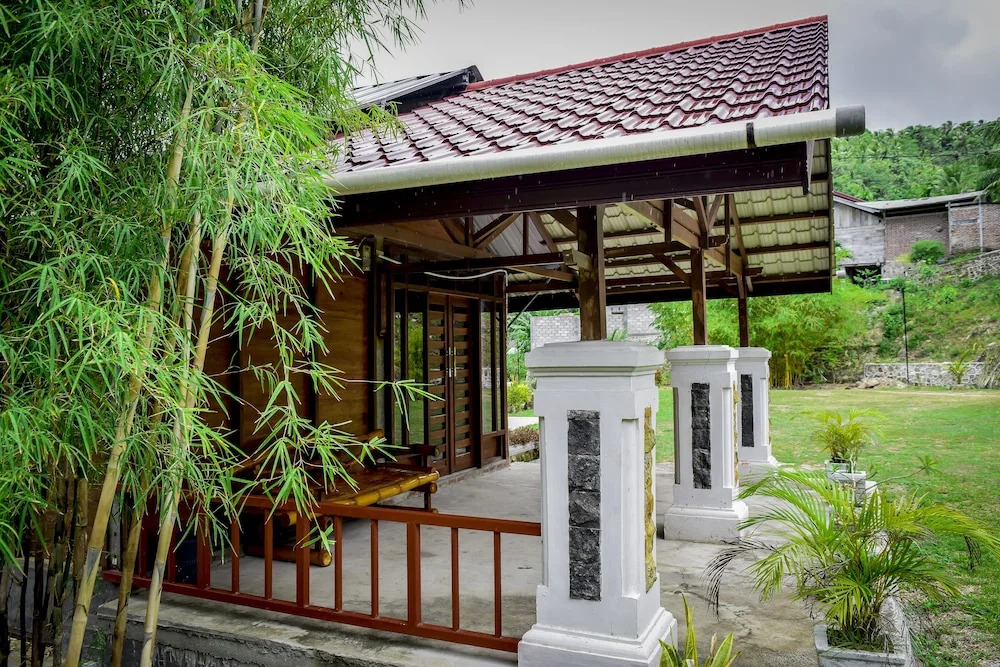 The Hawks Nest Resort