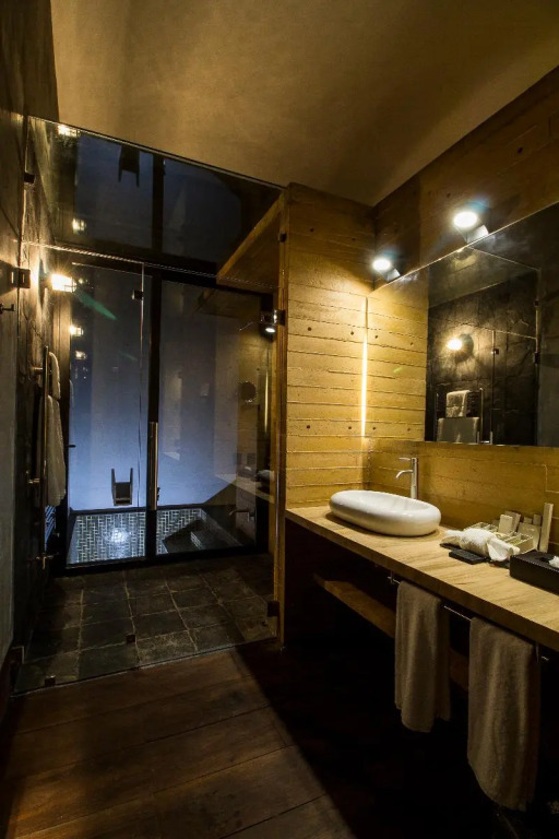 Uvence Garden Hotel