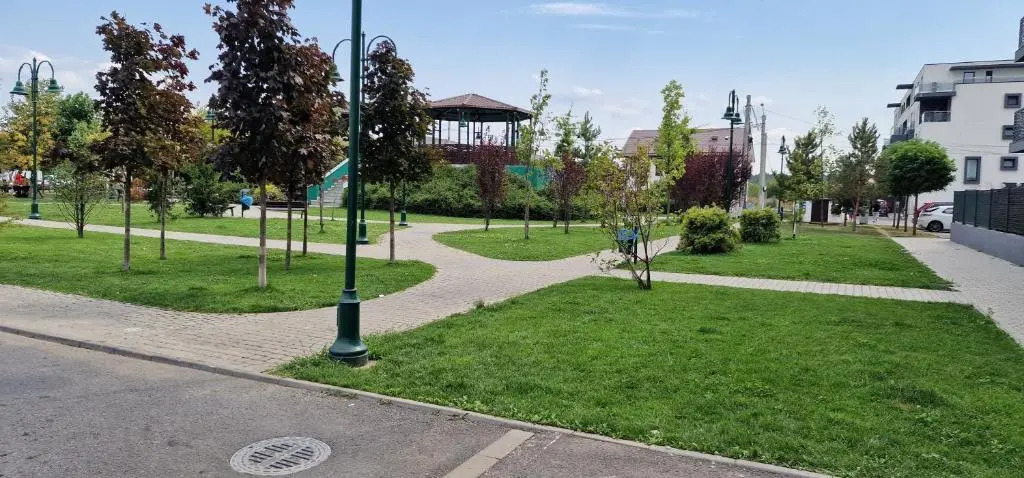 Amazing Apartament with Garden / Bucharest Airport Henri Coanda