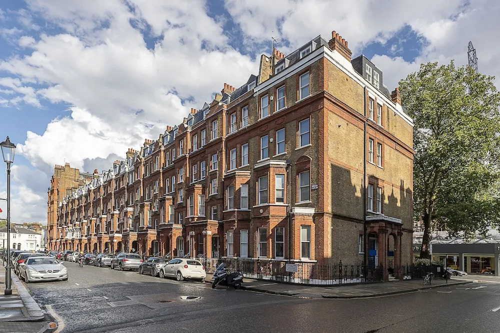 Charm 2BR South Kensington Flat Near Gloucester Rd