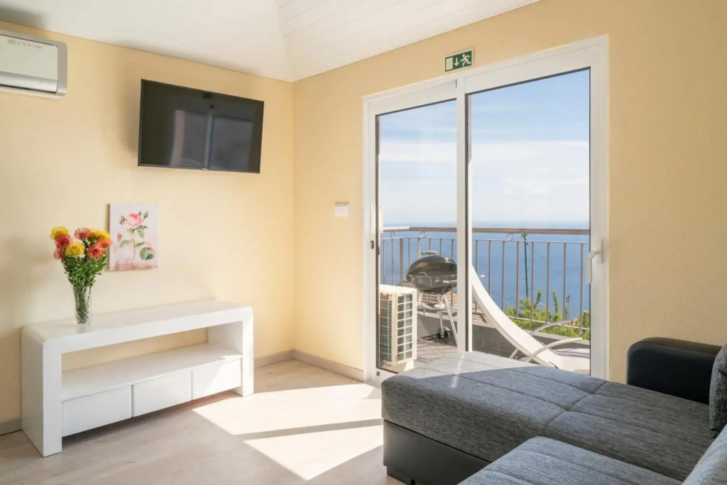 SeaView Apartment by OurMadeira