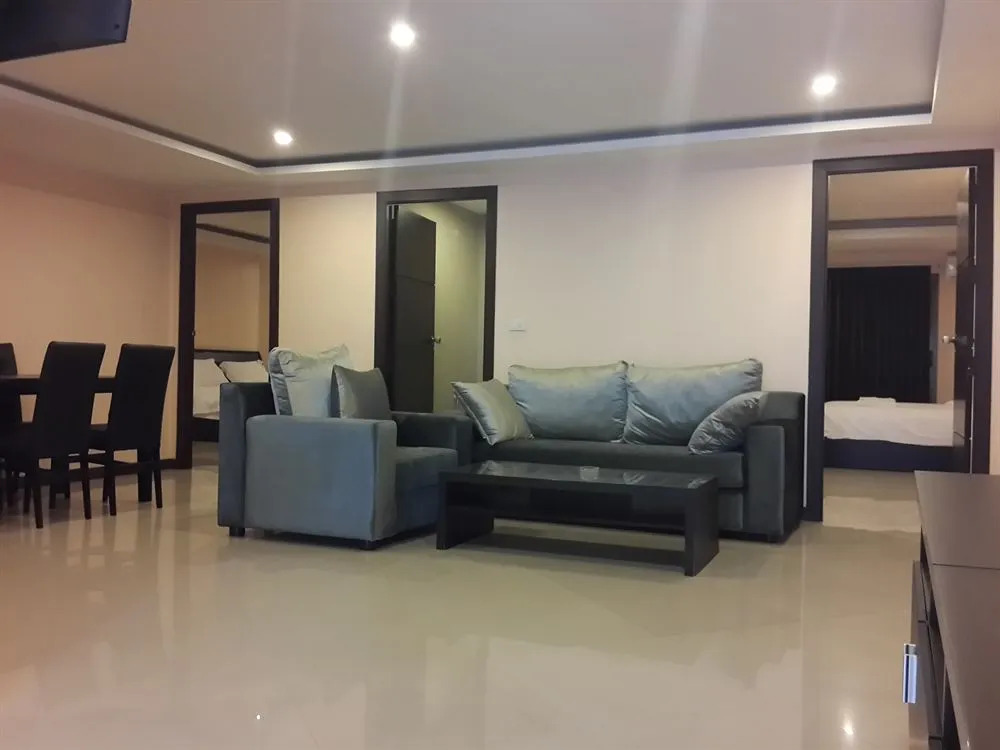 Yaka Hotel