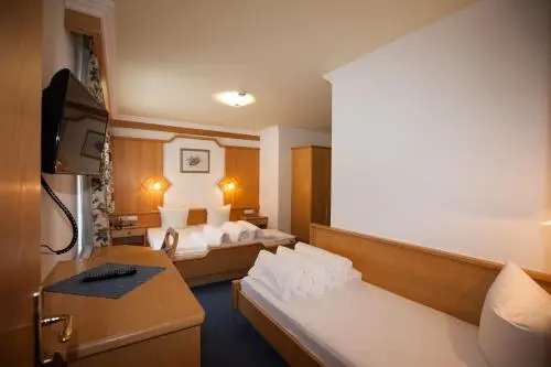 SCHMID Rooms & Apartments