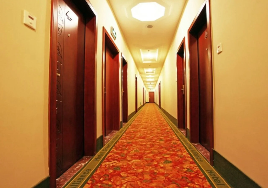 Green Tree Inn Smart Selection Hotel (Shanghai Hongqiao Road Metro Station)