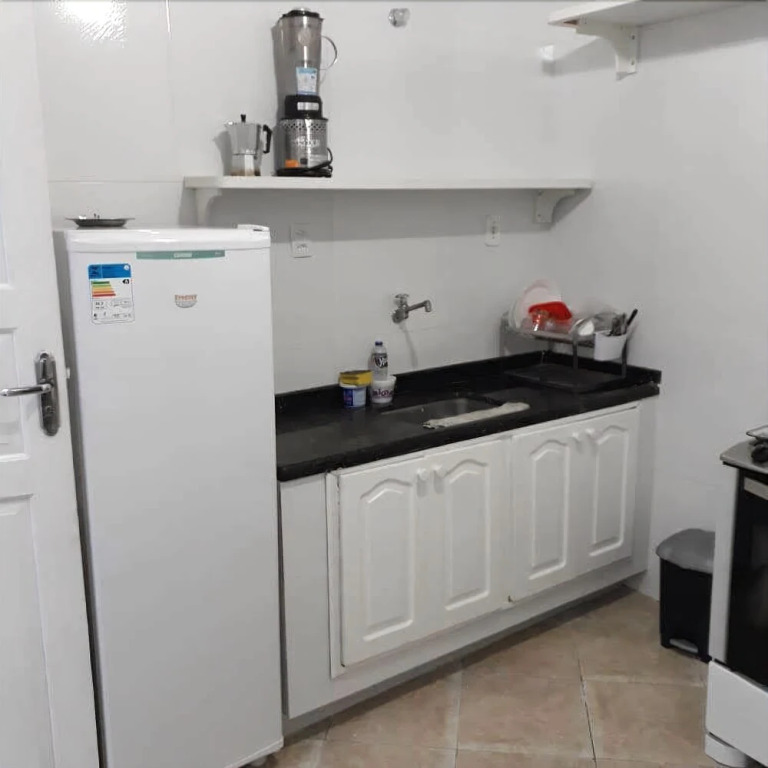 Candeeiro Hostel & Café