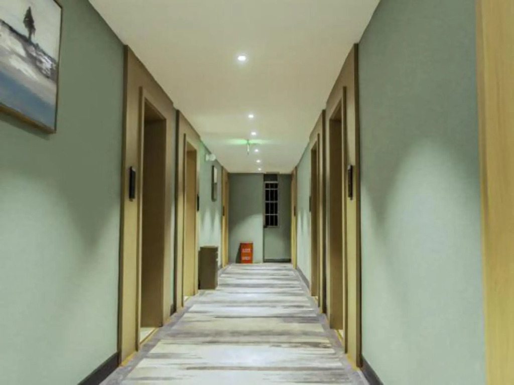 Baojing Mijia Youpin Hotel