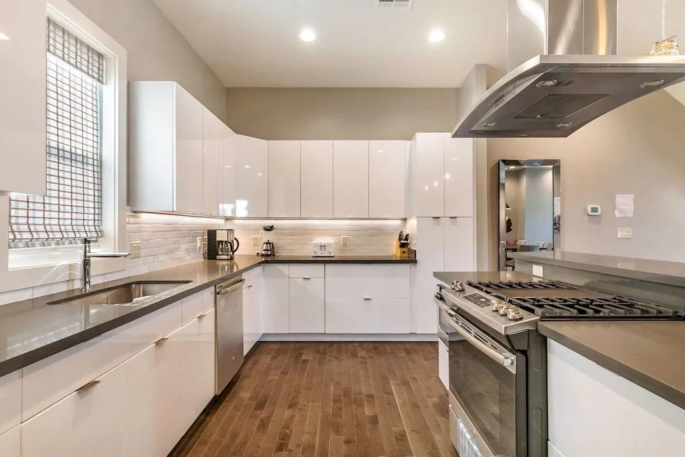Modern 4BR Villas with Amenities