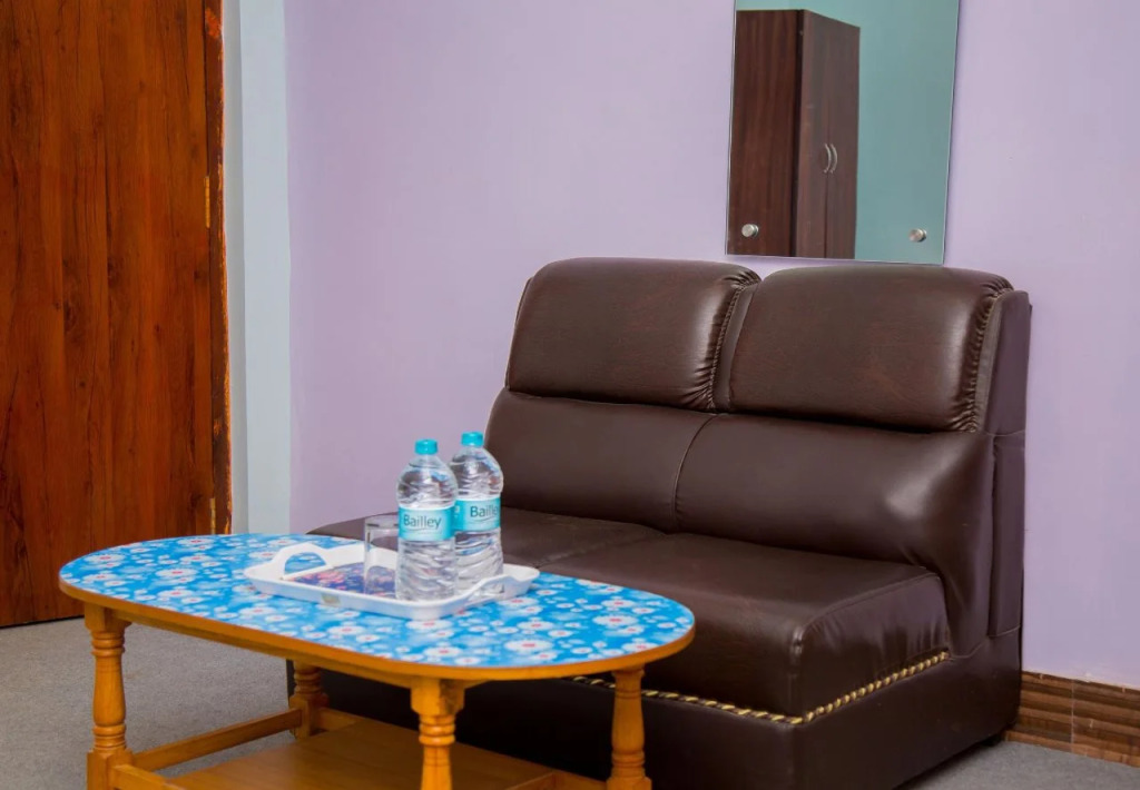 OYO 202 Hotel Kanchenjunga
