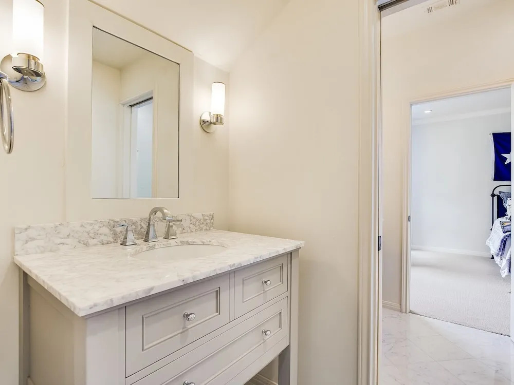 The Arrive Vista Estate Above Lake Austin 5 Bedroom Home