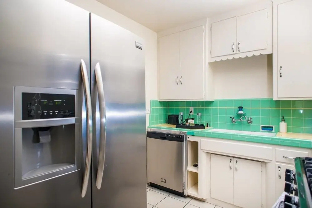 Stylish 2br/1ba in the Heart of PB by Domio