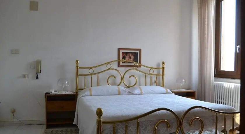Hotel Moderno