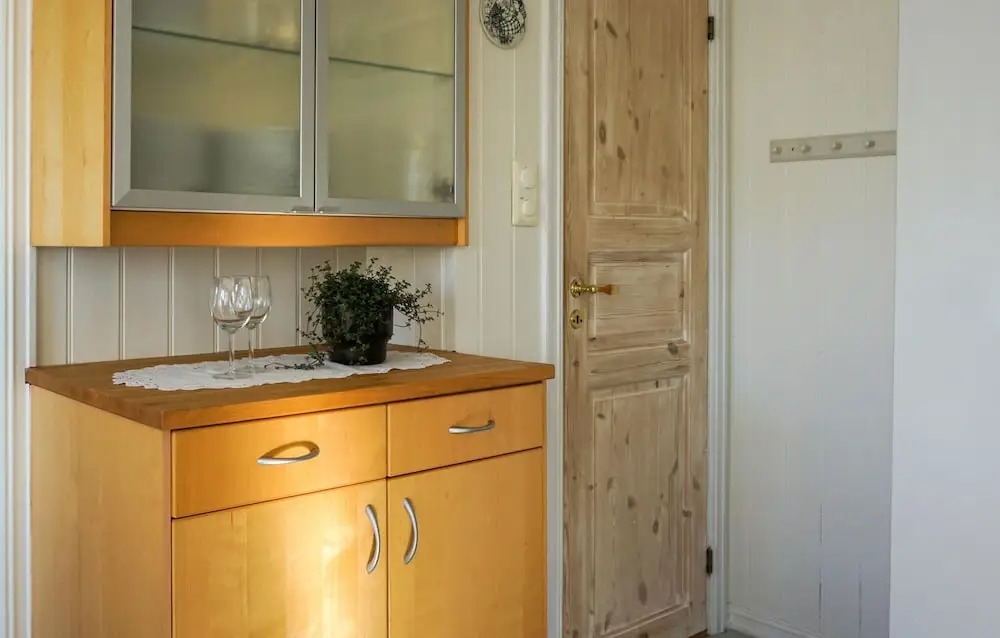 4 Bedroom Beautiful Home In Farsund