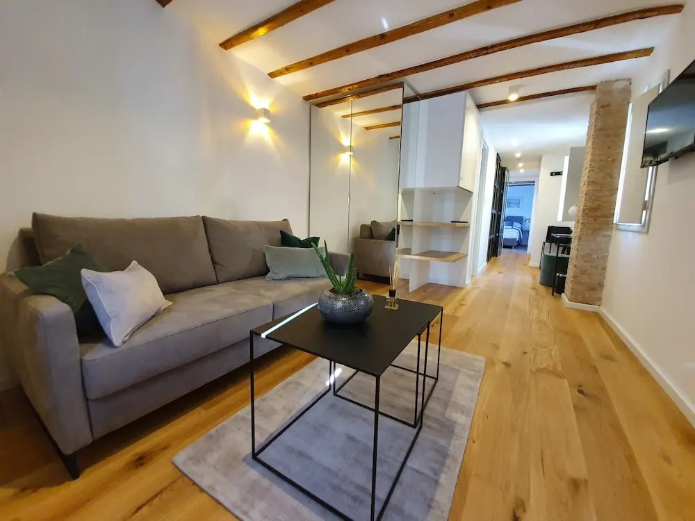 THE SUITES at central Split