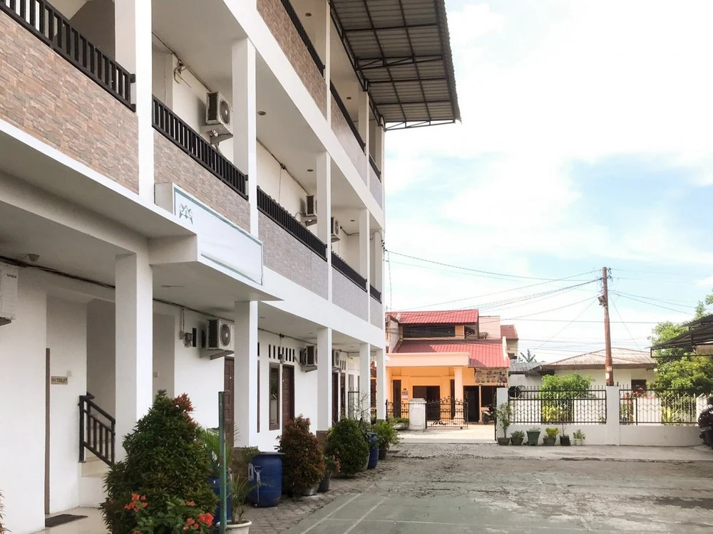 Rose House RedPartner