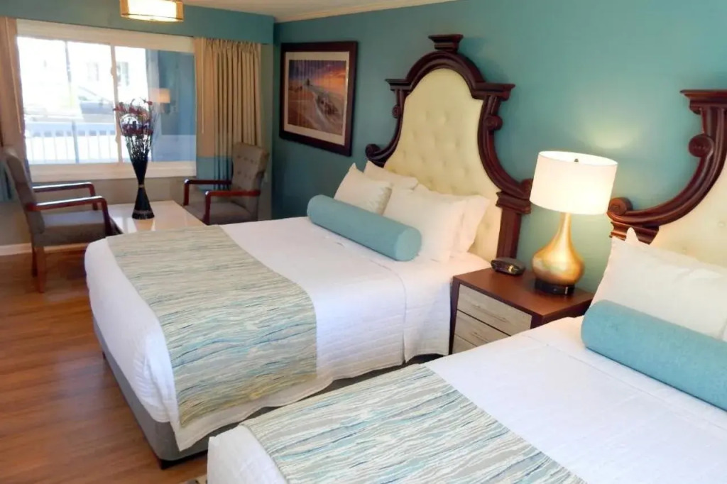 SeaCoast Inn