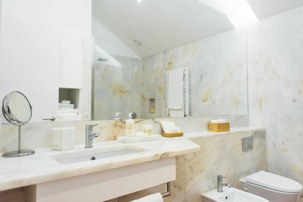 Myo Design House by LovelyStay