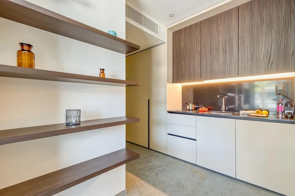 Icon H 207 Suite Micro-living