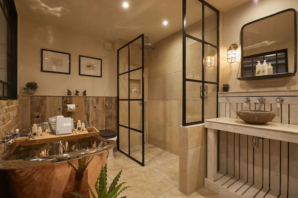 Wild Thyme & Honey - Cirencester-Cotswolds