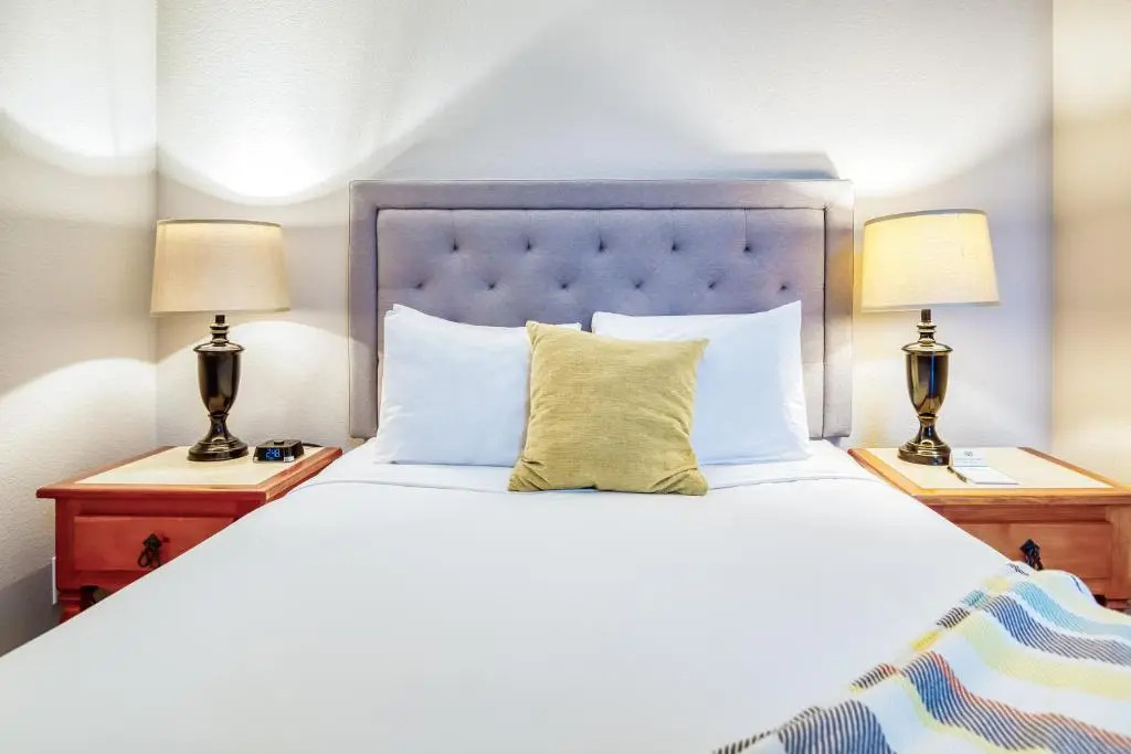 Inn at Haystack Rock
