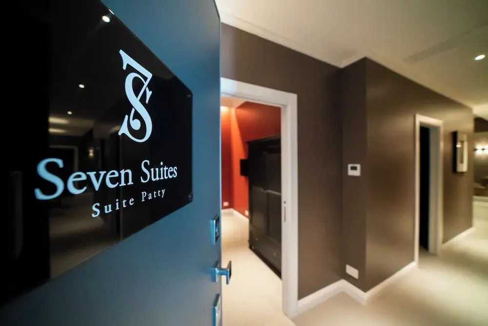 Seven Suites Apartments Sanremo