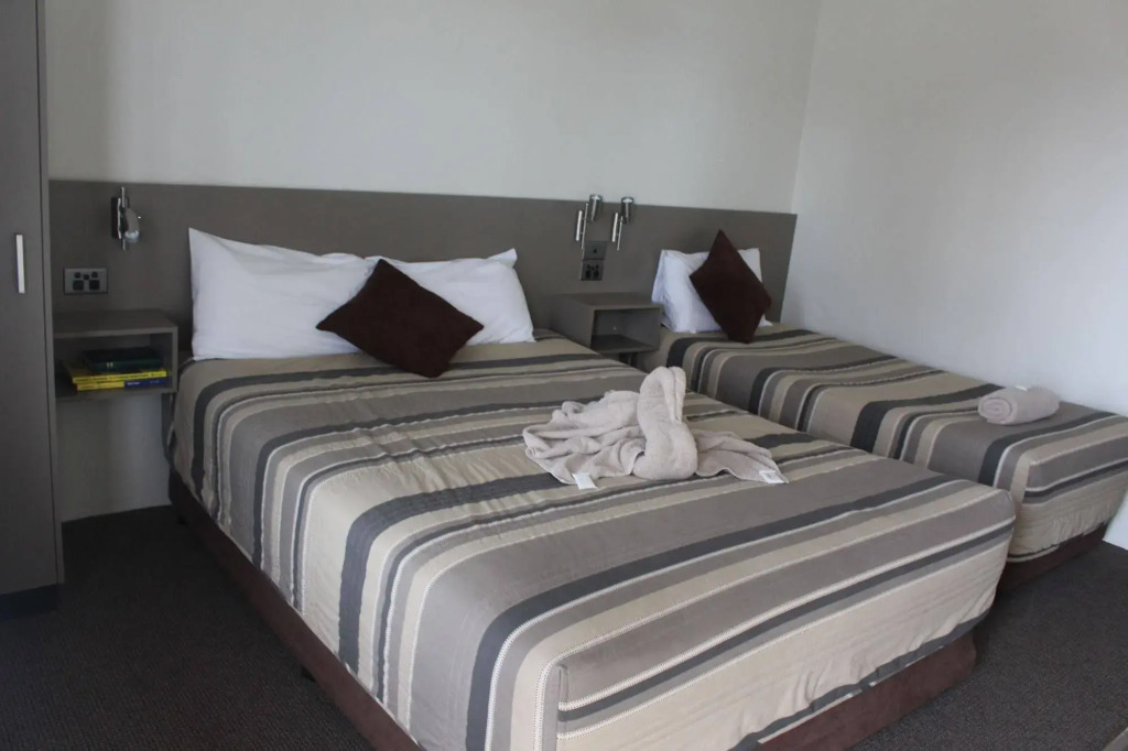 Centrepoint Motel