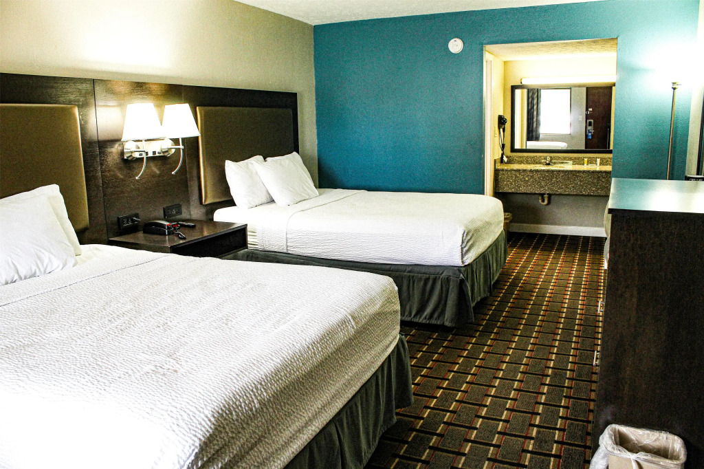 Days Inn by Wyndham Little River