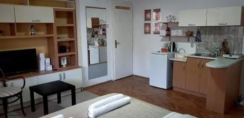 The House Apartments & Guest Rooms
