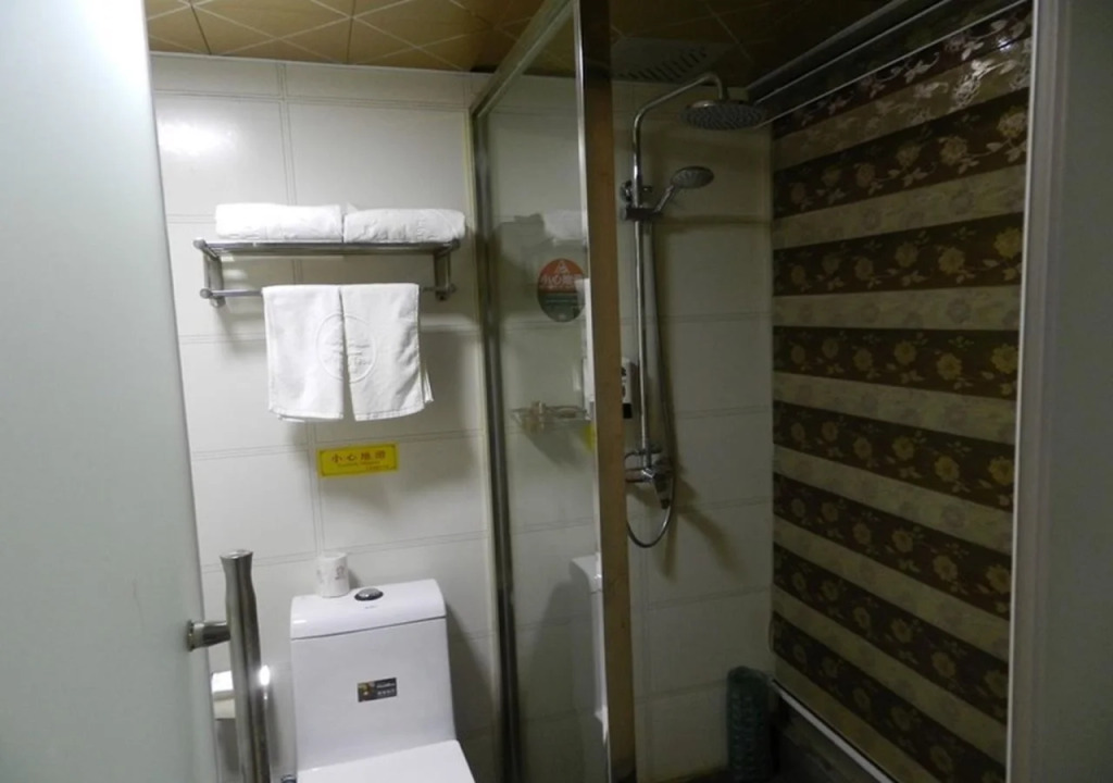 GreenTree Alliance Urumchi South Railway Station Cangfanggou Middle Road Hotel