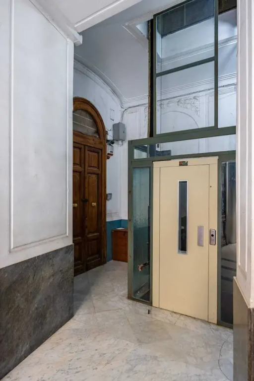 Thelos Apartment