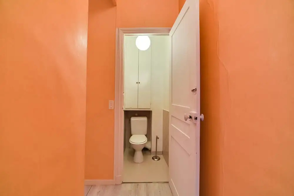 Henry IV Apartment 2