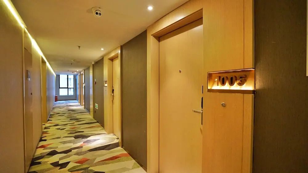 ibis Styles HZ Chaowang Rd