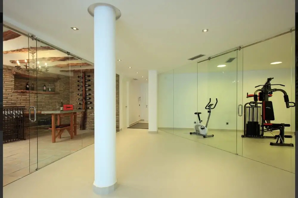 Villa - 5 Bedrooms with Pool, WiFi and Sea views - 105009
